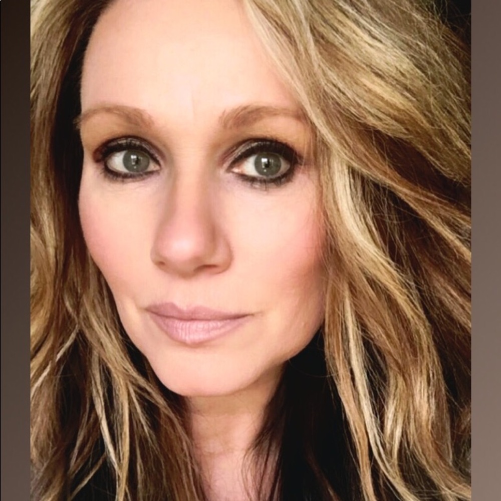 Meet your Posher, Shelley